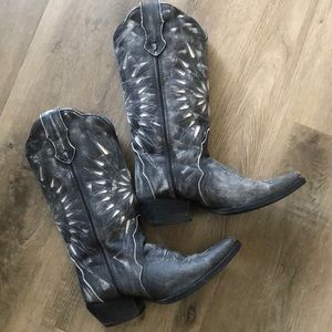 🏷 TRADE HOLD FOR ASHLEY